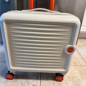 18 in Max Studio MX1524 Rolling Workbook Underseater (w/cosmetic case included)